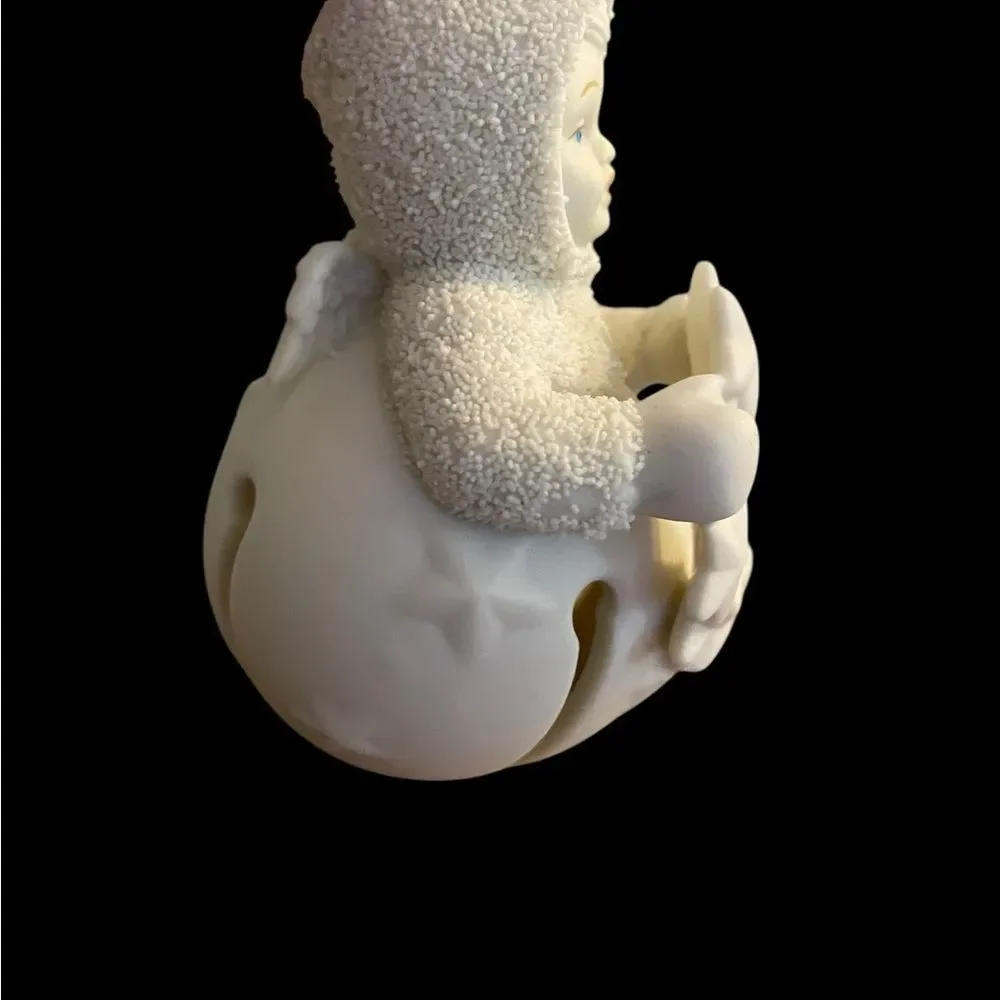 Department 56 Snow‎ Baby Figurine with Star Wreath Ornament